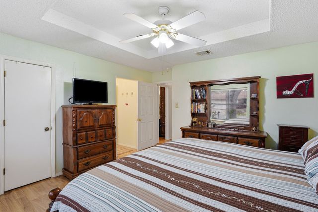 6437 High Lawn Terrace, Watauga, TX 76148