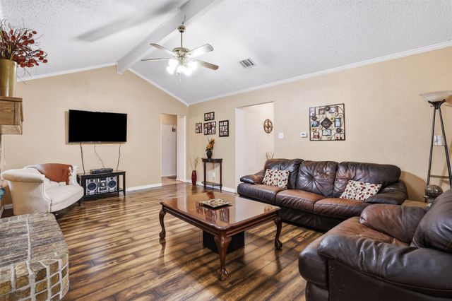 6437 High Lawn Terrace, Watauga, TX 76148