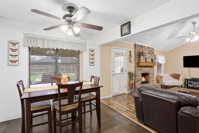 6437 High Lawn Terrace, Watauga, TX 76148