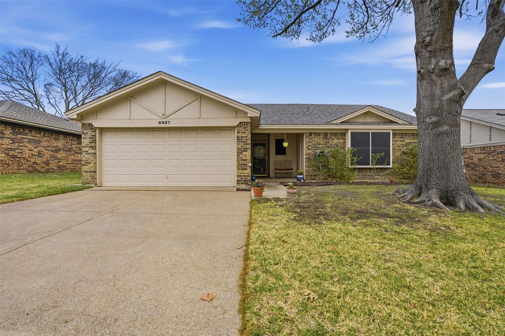 6437 High Lawn Terrace, Watauga, TX 76148