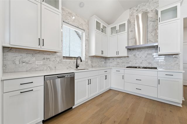 1717 Blossom Trail, Mesquite, TX 75181