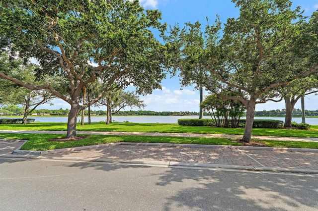 153 Evergrene Parkway, Palm Beach Gardens, FL 33410