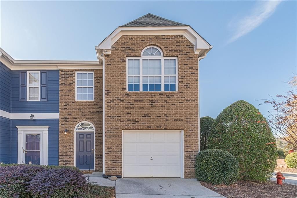 6250 Shoreview Circle, Flowery Branch, GA 30542