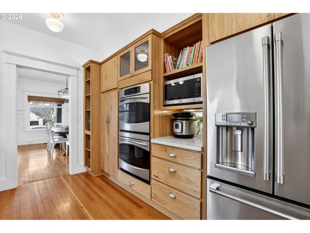 510 MONROE St, Oregon City, OR 97045