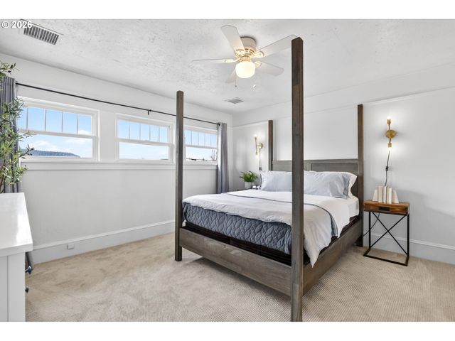 510 MONROE St, Oregon City, OR 97045