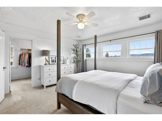 510 MONROE St, Oregon City, OR 97045