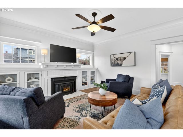 510 MONROE St, Oregon City, OR 97045