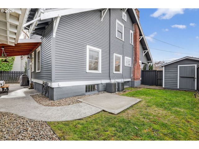 510 MONROE St, Oregon City, OR 97045