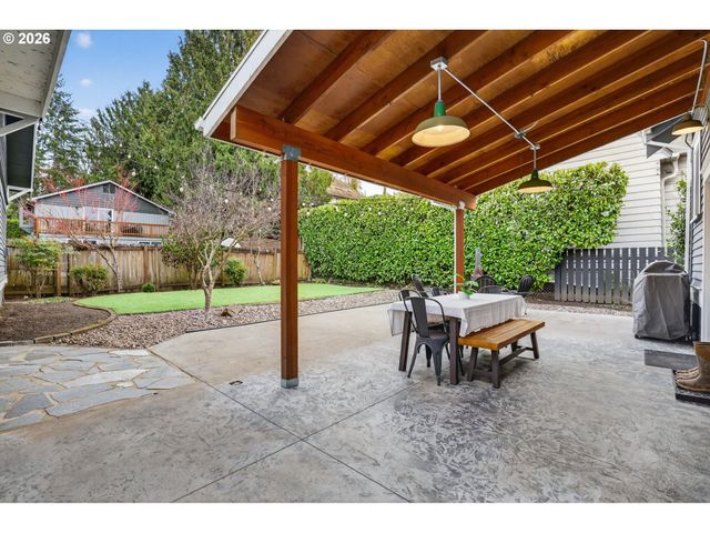 510 MONROE St, Oregon City, OR 97045