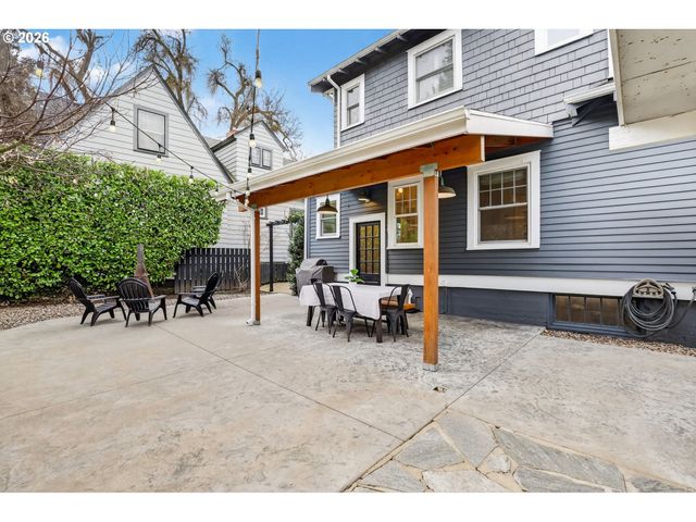 510 MONROE St, Oregon City, OR 97045