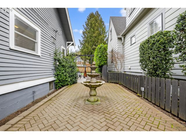 510 MONROE St, Oregon City, OR 97045