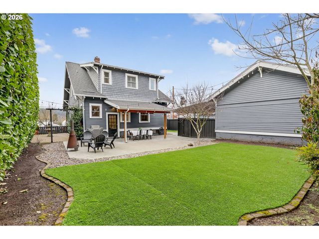 510 MONROE St, Oregon City, OR 97045