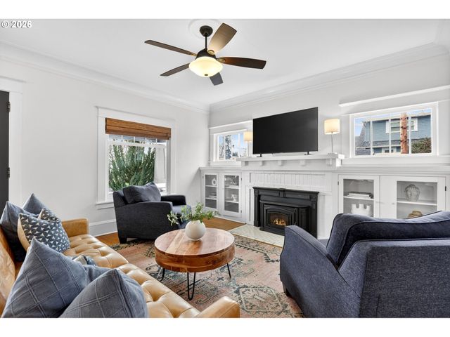 510 MONROE St, Oregon City, OR 97045