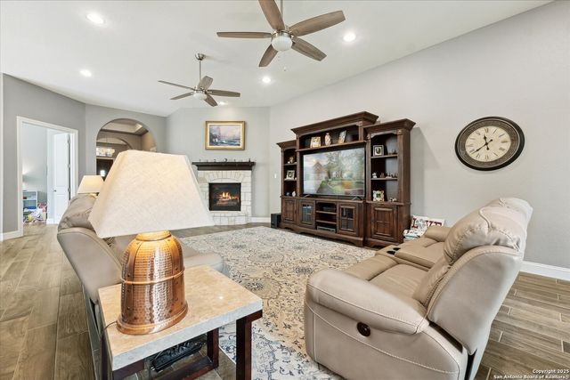 3919 Monteverde Way, San Antonio, TX 78261