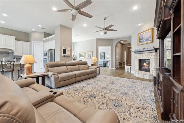 3919 Monteverde Way, San Antonio, TX 78261