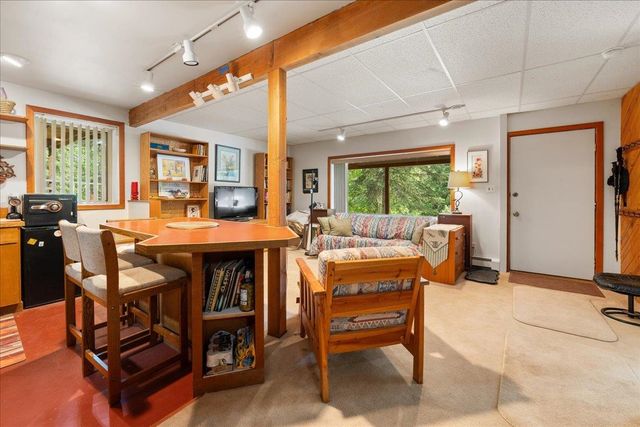 1031 W CHENA HILLS DRIVE, Fairbanks, AK 99709
