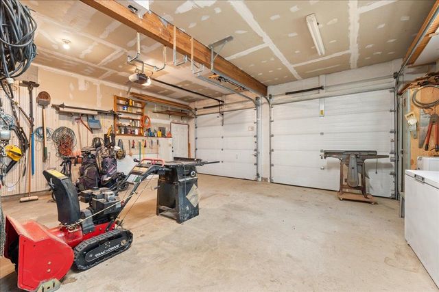 1031 W CHENA HILLS DRIVE, Fairbanks, AK 99709