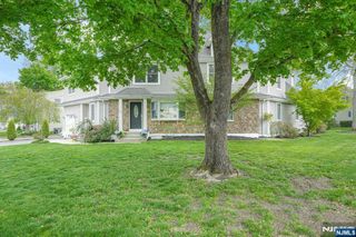 30 Oakley Way, Wayne, NJ 07470