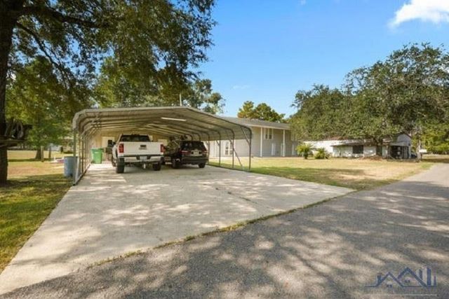 102 Riverbend Street, Pierre Part, LA 70339