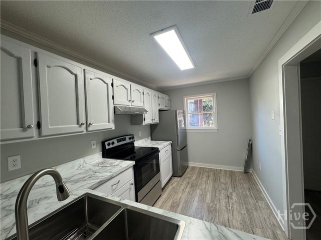 2505 W Broad Street 212, Athens, GA 30606