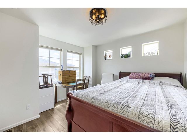10035 Yampa Ct, Commerce City, CO 80022