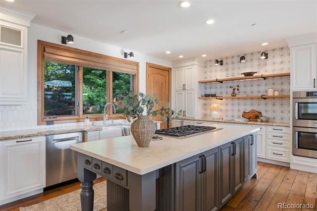 10378 Grande Vista Court, Lone Tree, CO 80124