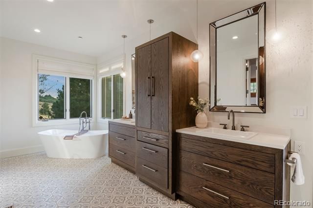 10378 Grande Vista Court, Lone Tree, CO 80124