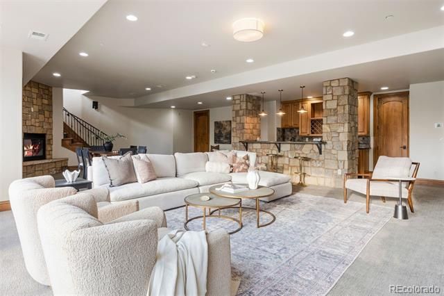 10378 Grande Vista Court, Lone Tree, CO 80124
