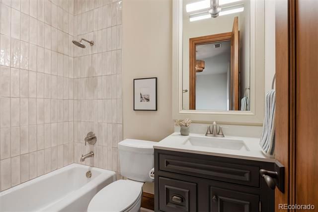 10378 Grande Vista Court, Lone Tree, CO 80124