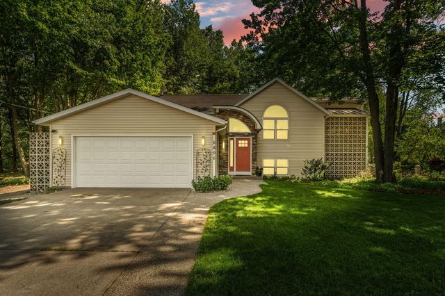 6806 Wiley Road, Douglas Vllg, MI 49406