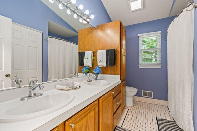 6806 Wiley Road, Douglas Vllg, MI 49406