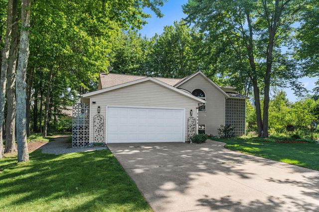 6806 Wiley Road, Douglas Vllg, MI 49406
