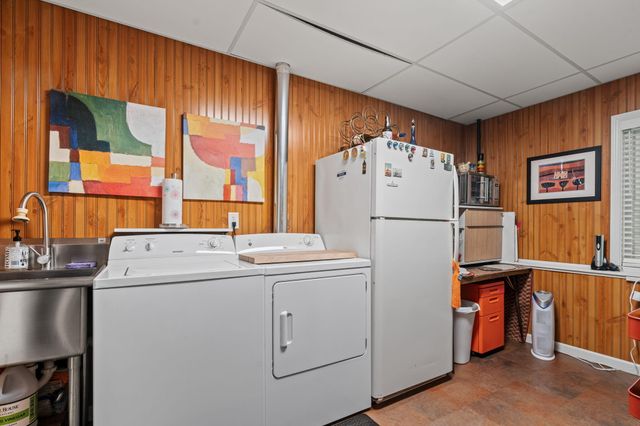 6806 Wiley Road, Douglas Vllg, MI 49406