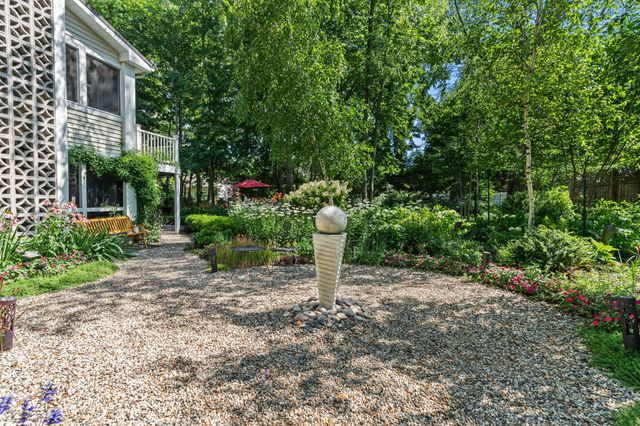 6806 Wiley Road, Douglas Vllg, MI 49406