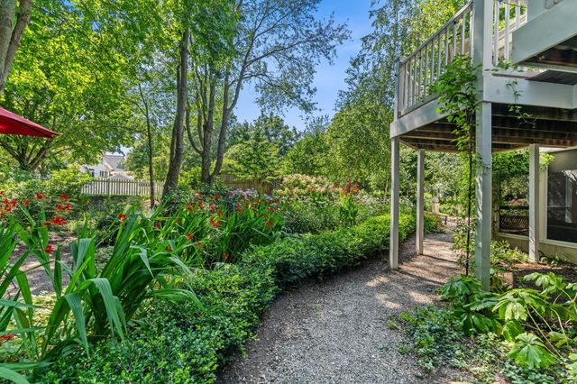 6806 Wiley Road, Douglas Vllg, MI 49406