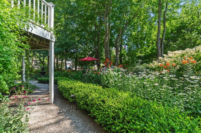 6806 Wiley Road, Douglas Vllg, MI 49406