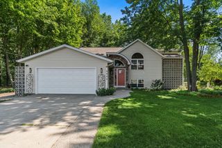 6806 Wiley Road, Douglas Vllg, MI 49406
