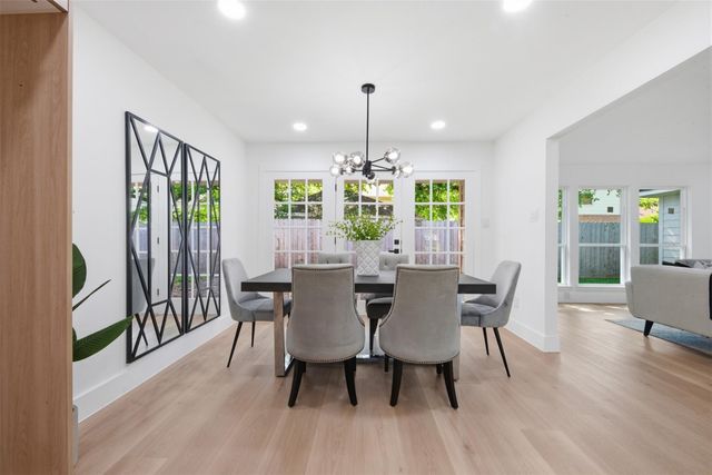 2207 Crystal Hills Drive, Houston, TX 77077