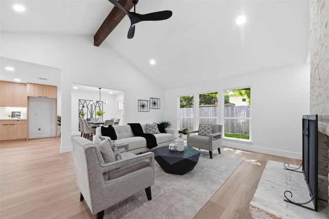 2207 Crystal Hills Drive, Houston, TX 77077
