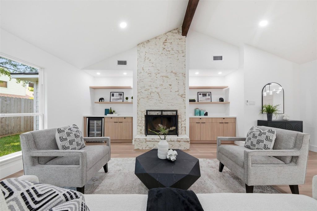 2207 Crystal Hills Drive, Houston, TX 77077