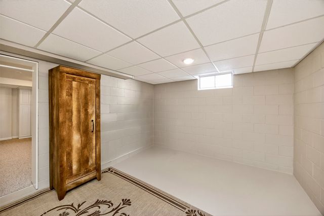 1429 17th Street, West Des Moines, IA 50265