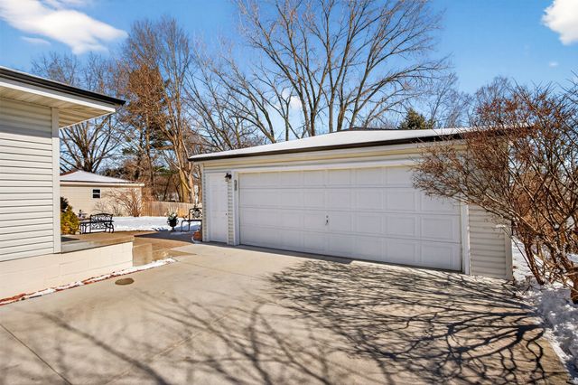 1429 17th Street, West Des Moines, IA 50265