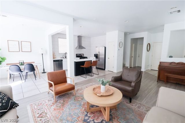 7403 Benlomond Avenue, Las Vegas, NV 89179