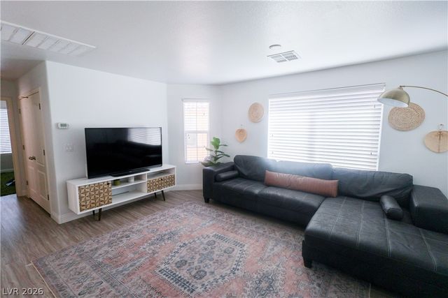 7403 Benlomond Avenue, Las Vegas, NV 89179