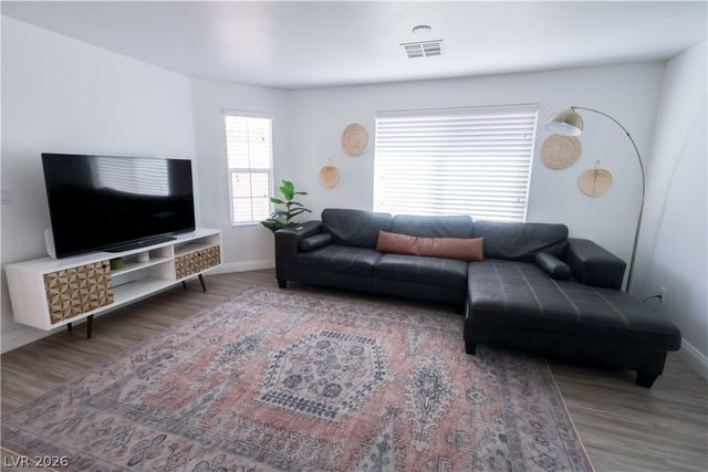 7403 Benlomond Avenue, Las Vegas, NV 89179