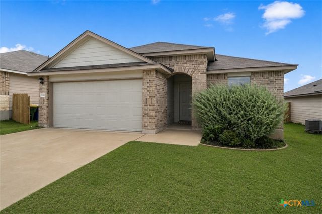 1049 Velvet Court, Troy, TX 76579