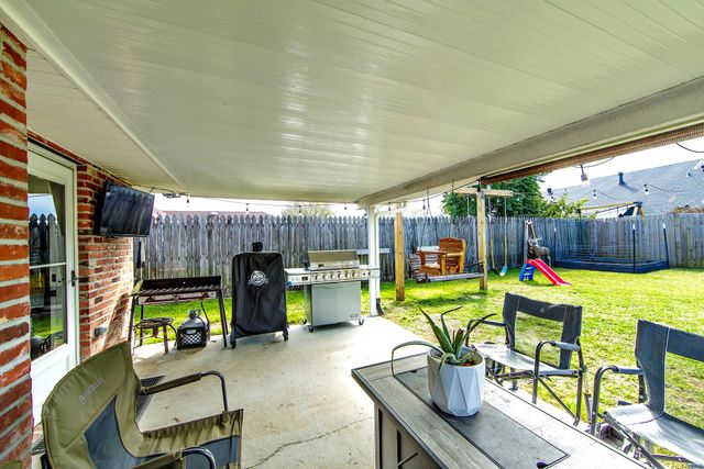 1720 Harvest Dr, Houma, LA 70360