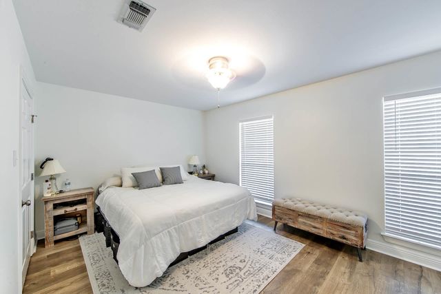 1720 Harvest Dr, Houma, LA 70360