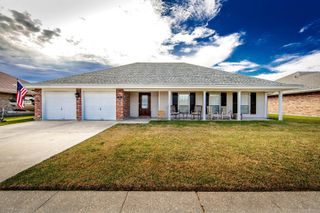 1720 Harvest Dr, Houma, LA 70360