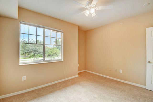 6505 Emerald Dunes Drive 201, West Palm Beach, FL 33411